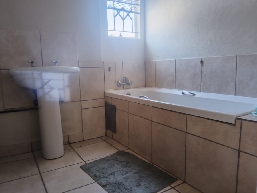 3 Bedroom Property for Sale in Freedom Park North West